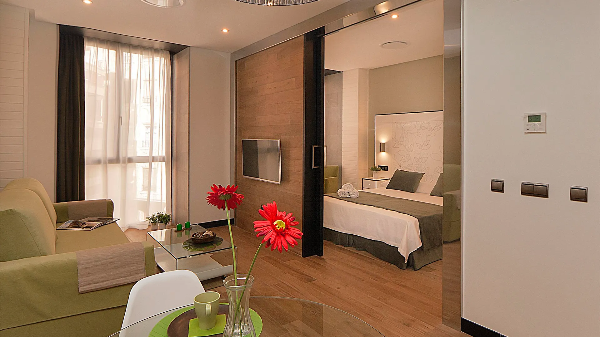 Apartamentos Suites Oficentro Deluxe Màlaga