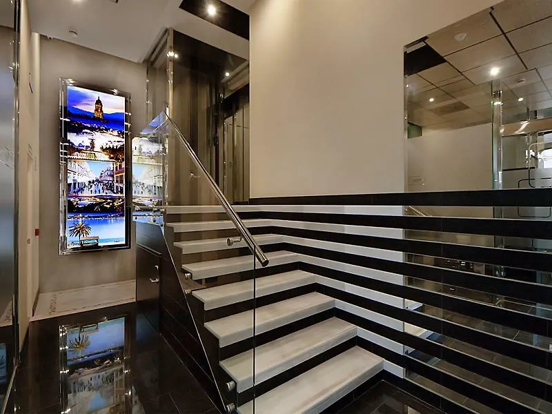 Apartamentos Suites Oficentro Deluxe Màlaga Apartmán