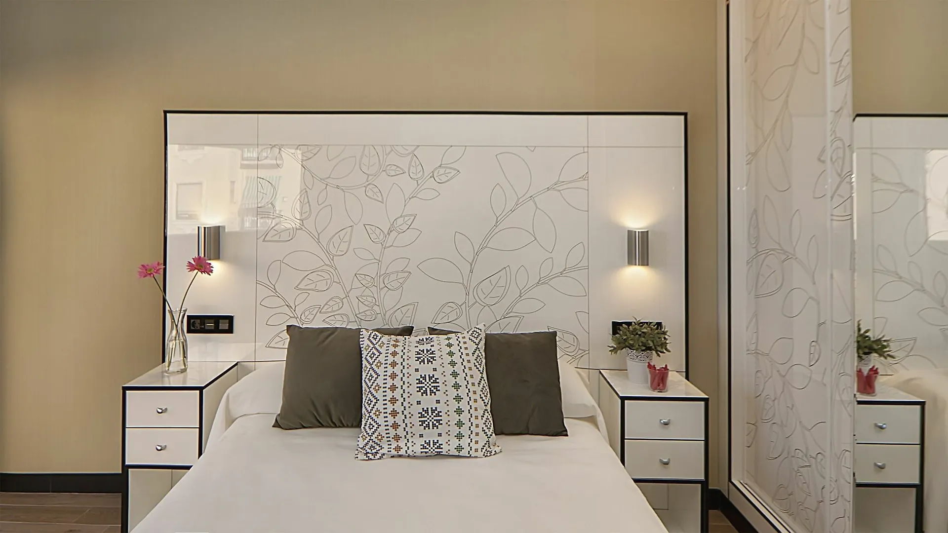 Apartmán Apartamentos Suites Oficentro Deluxe Màlaga